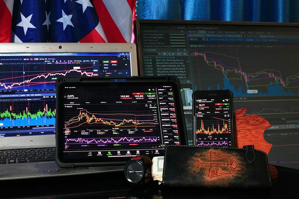 The Pros and Cons of Range Trading in Crypto: Is It Right for You?